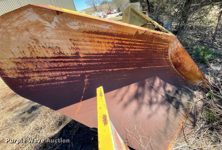 image for item IR9760 138"W snow plow