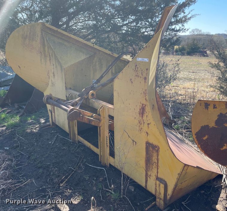 image for item IR9760 138"W snow plow