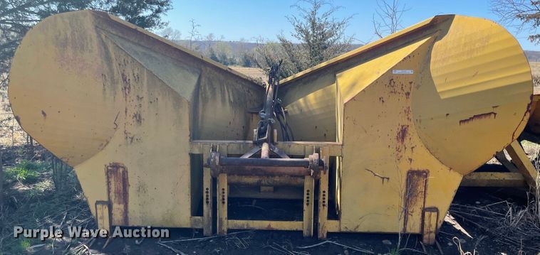 image for item IR9760 138"W snow plow