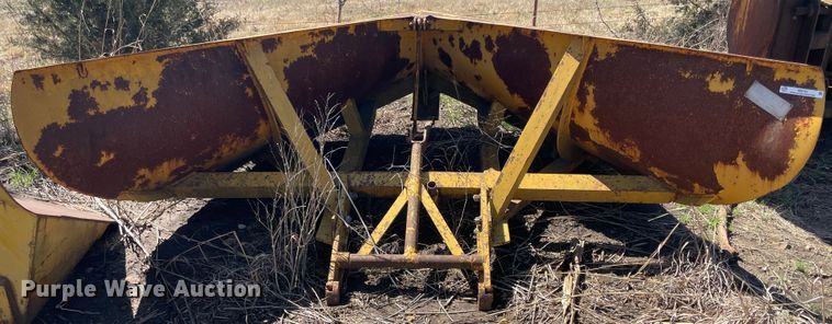 image for item IR9761 Balderson BV10 124"W snow plow