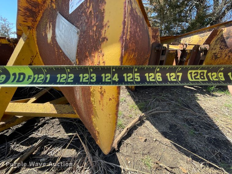 image for item IR9761 Balderson BV10 124"W snow plow