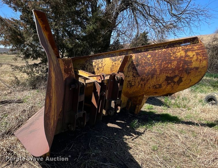 image for item IR9762 130"W snow plow