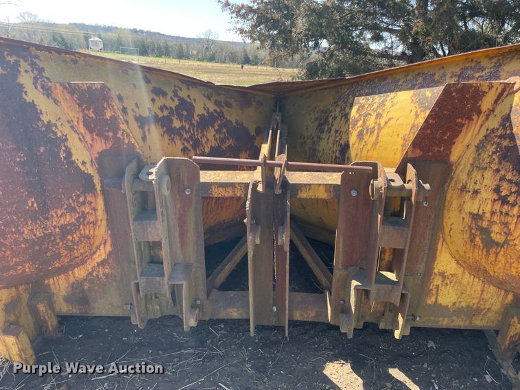 image for item IR9762 130"W snow plow