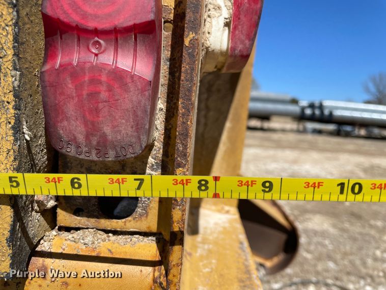 image for item IR9766 1981 1827BD bottom dump trailer