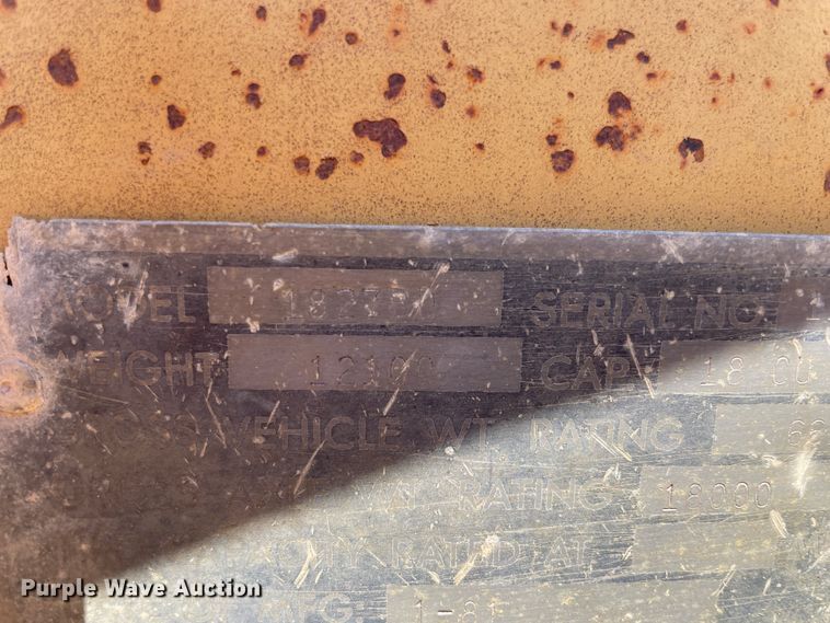 image for item IR9766 1981 1827BD bottom dump trailer