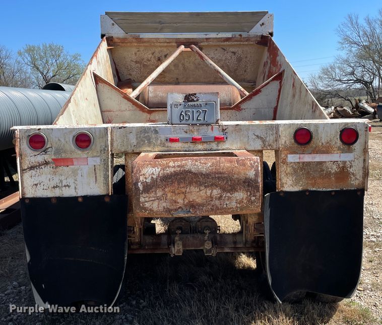 image for item IR9767 1974 Load King  bottom dump trailer