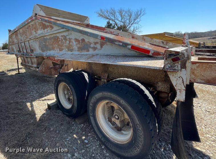 image for item IR9767 1974 Load King  bottom dump trailer