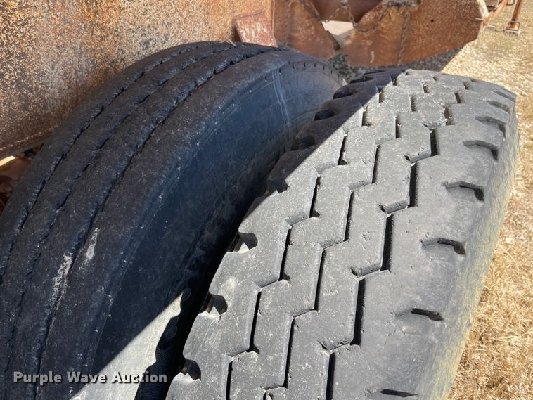 image for item IR9767 1974 Load King  bottom dump trailer