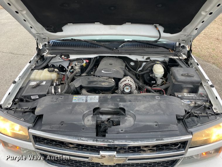 image for item IU9305 2007 Chevrolet Silverado 1500  Crew Cab pickup truck