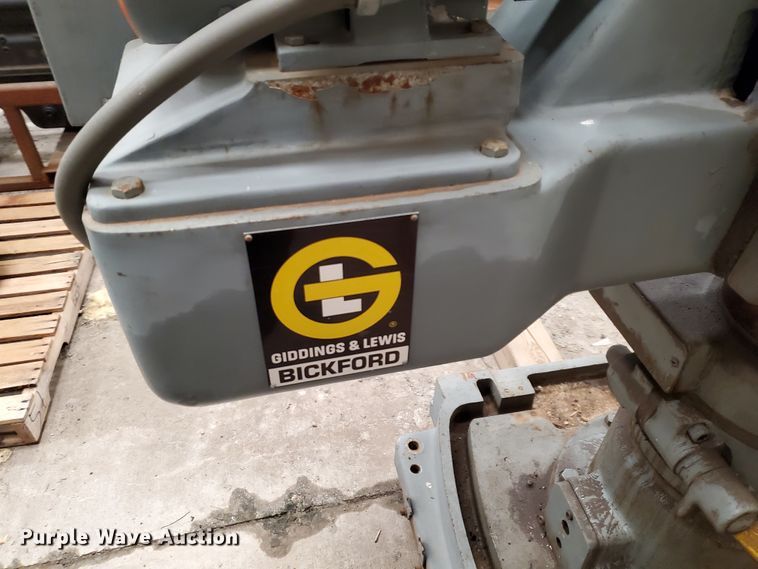 image for item IX9115 1974 Giddings & Lewis Bickford Chipmaster radial drill