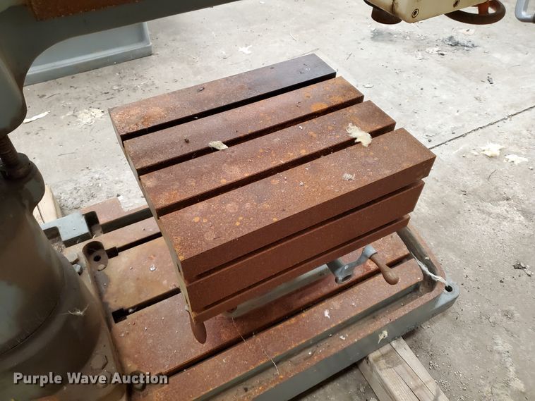 image for item IX9115 1974 Giddings & Lewis Bickford Chipmaster radial drill