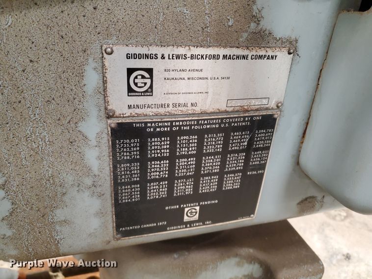 image for item IX9115 1974 Giddings & Lewis Bickford Chipmaster radial drill