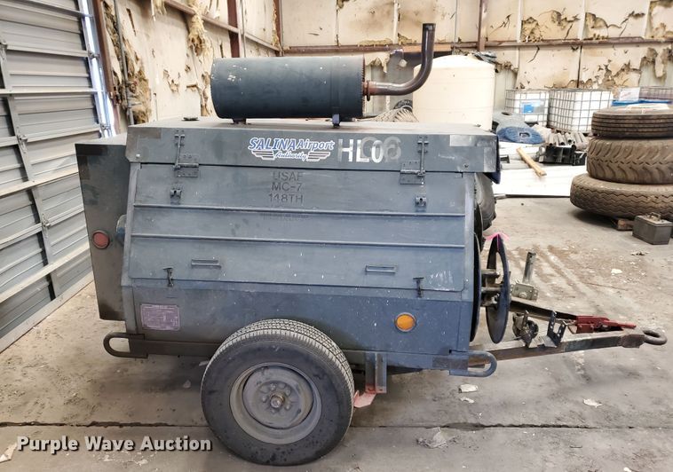 image for item IX9136 Davey  air compressor