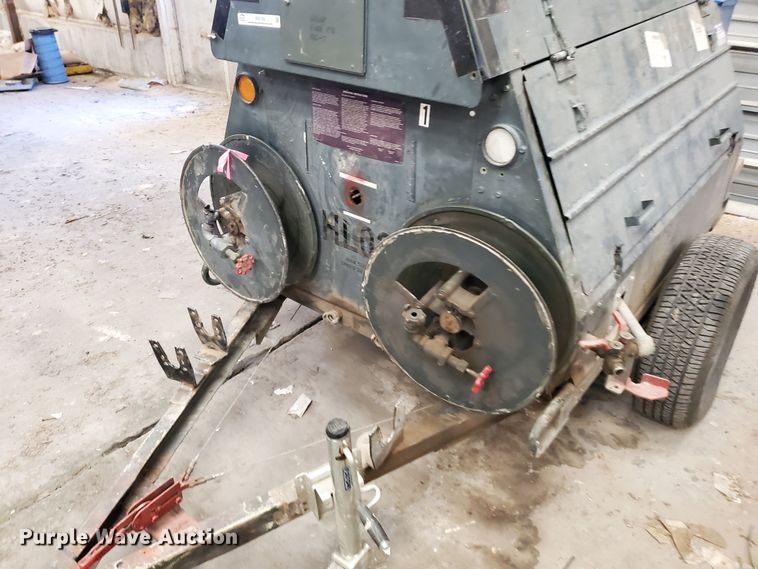 image for item IX9136 Davey  air compressor