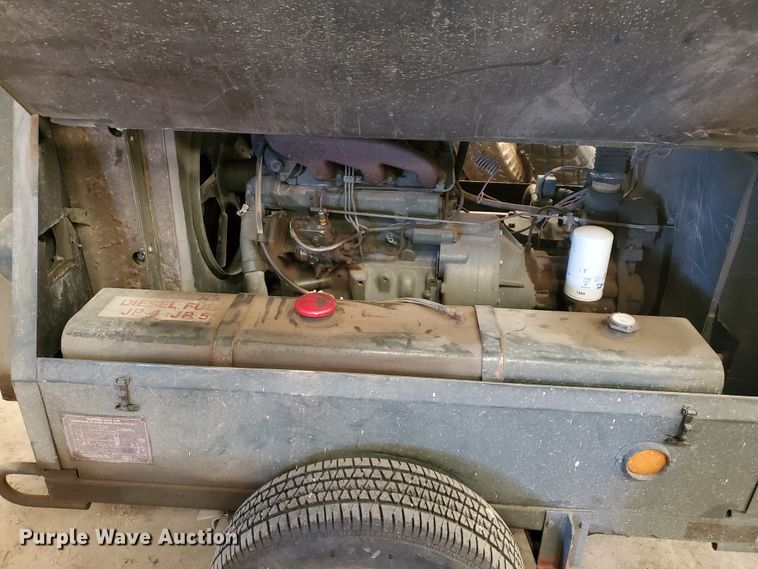 image for item IX9136 Davey  air compressor