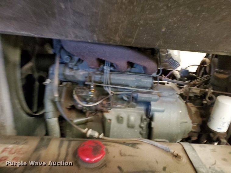 image for item IX9136 Davey  air compressor