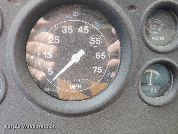 image for item IX9150 1992 Ford L8000  dump truck