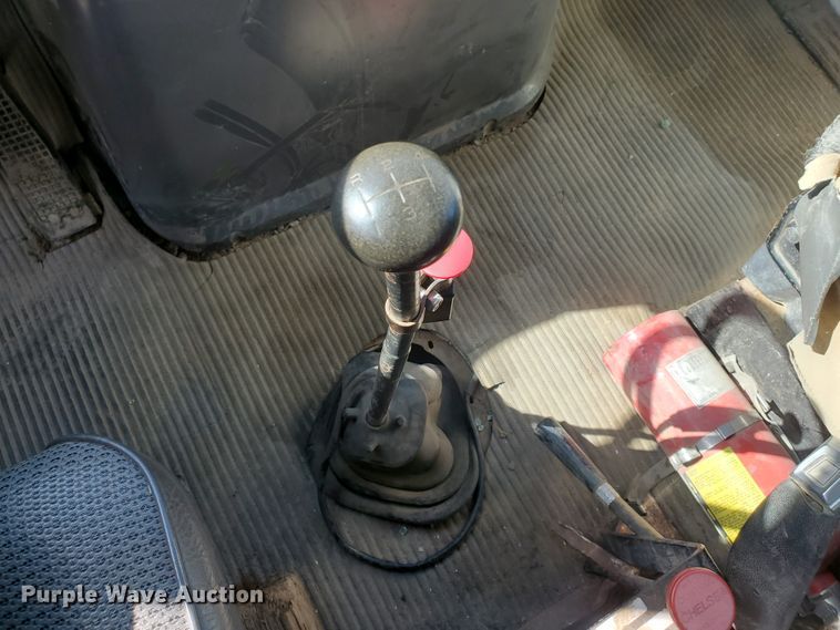 image for item IX9150 1992 Ford L8000  dump truck