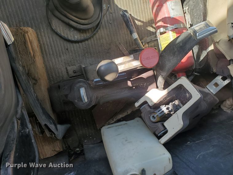 image for item IX9150 1992 Ford L8000  dump truck