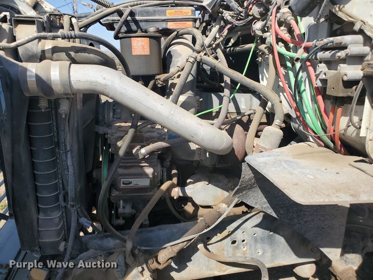 image for item IX9150 1992 Ford L8000  dump truck