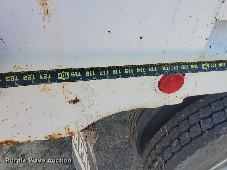 image for item IX9150 1992 Ford L8000  dump truck