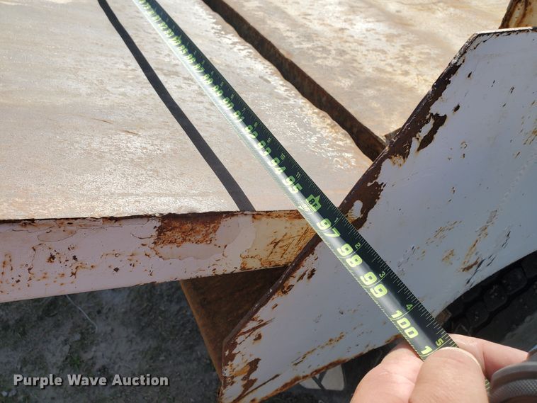 image for item IX9150 1992 Ford L8000  dump truck