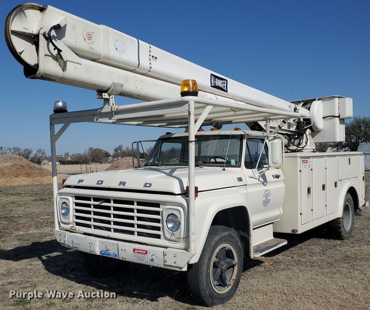 image for item IX9151 1978 Ford F600  bucket truck