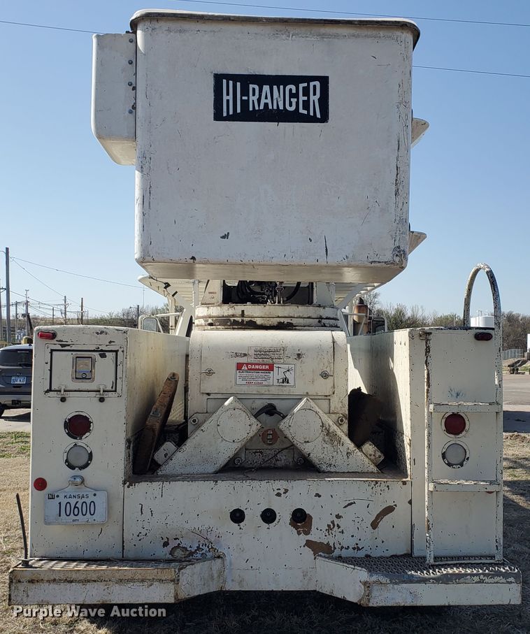 image for item IX9151 1978 Ford F600  bucket truck