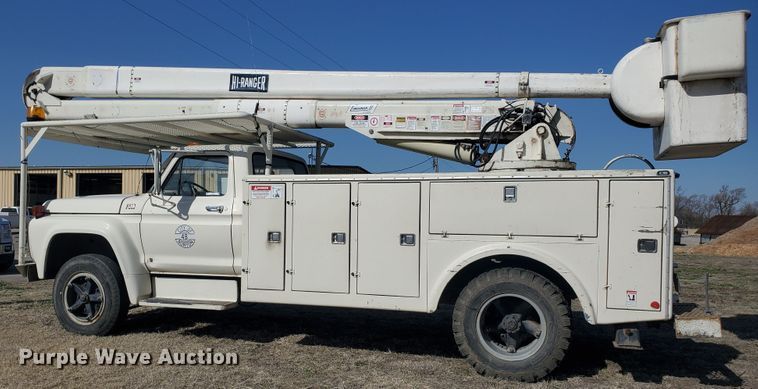 image for item IX9151 1978 Ford F600  bucket truck