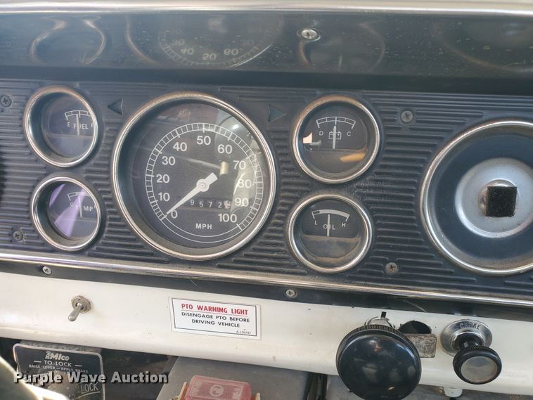 image for item IX9151 1978 Ford F600  bucket truck