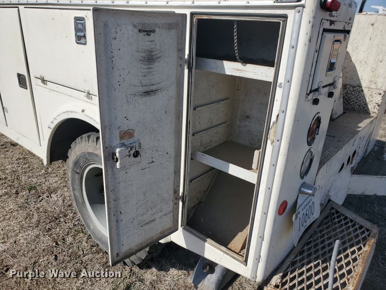 image for item IX9151 1978 Ford F600  bucket truck