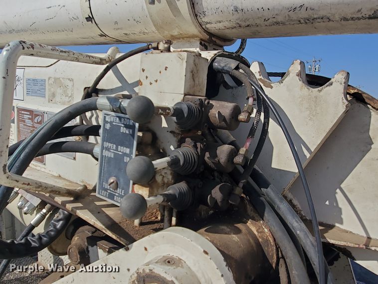 image for item IX9151 1978 Ford F600  bucket truck