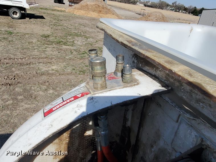 image for item IX9151 1978 Ford F600  bucket truck