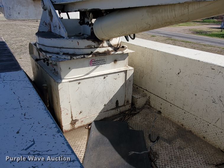 image for item IX9151 1978 Ford F600  bucket truck