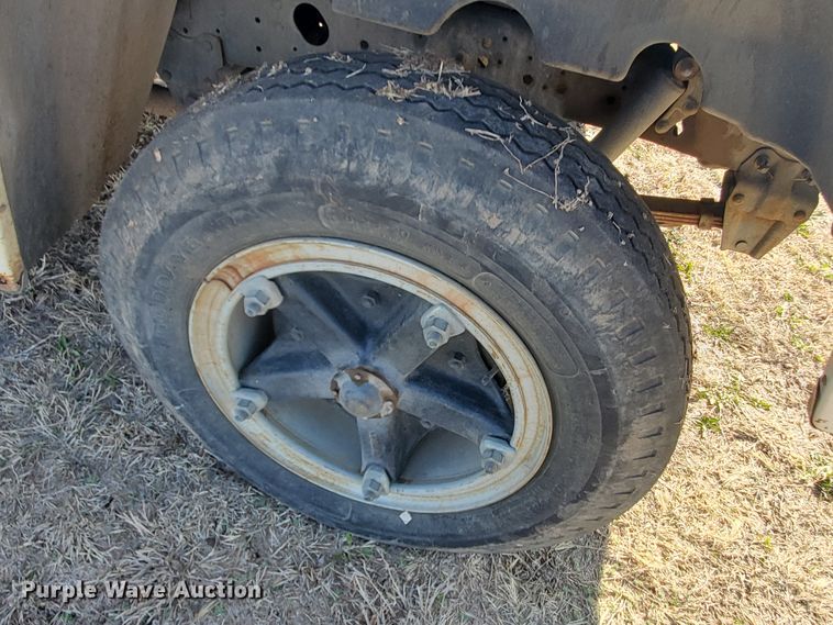 image for item IX9151 1978 Ford F600  bucket truck