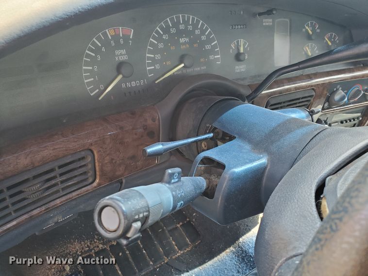 image for item IX9179 1993 Pontiac Bonneville