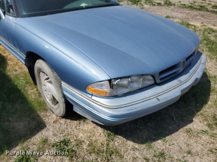 image for item IX9179 1993 Pontiac Bonneville