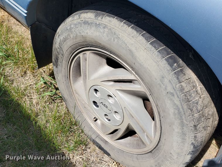 image for item IX9179 1993 Pontiac Bonneville