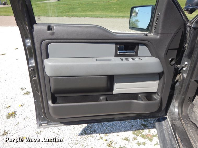 image for item IX9478 2013 Ford F150  SuperCrew pickup truck