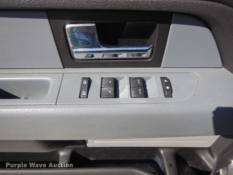 image for item IX9478 2013 Ford F150  SuperCrew pickup truck