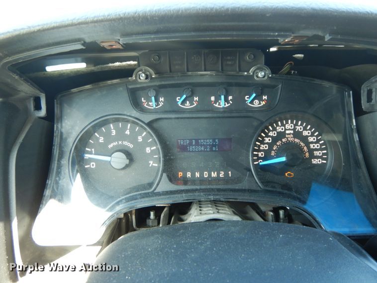 image for item IX9478 2013 Ford F150  SuperCrew pickup truck