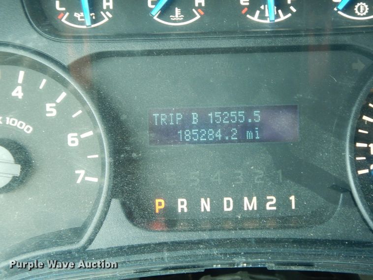 image for item IX9478 2013 Ford F150  SuperCrew pickup truck