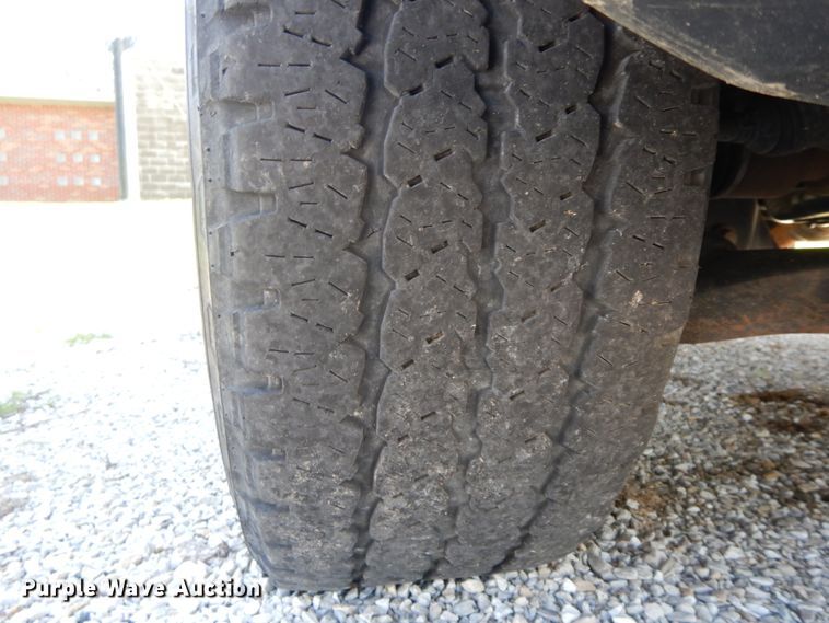 image for item IX9478 2013 Ford F150  SuperCrew pickup truck