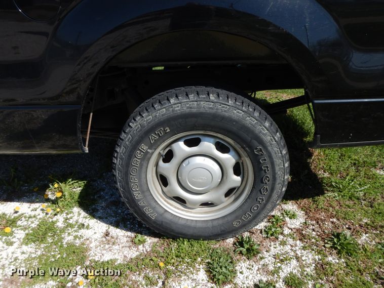 image for item IX9478 2013 Ford F150  SuperCrew pickup truck