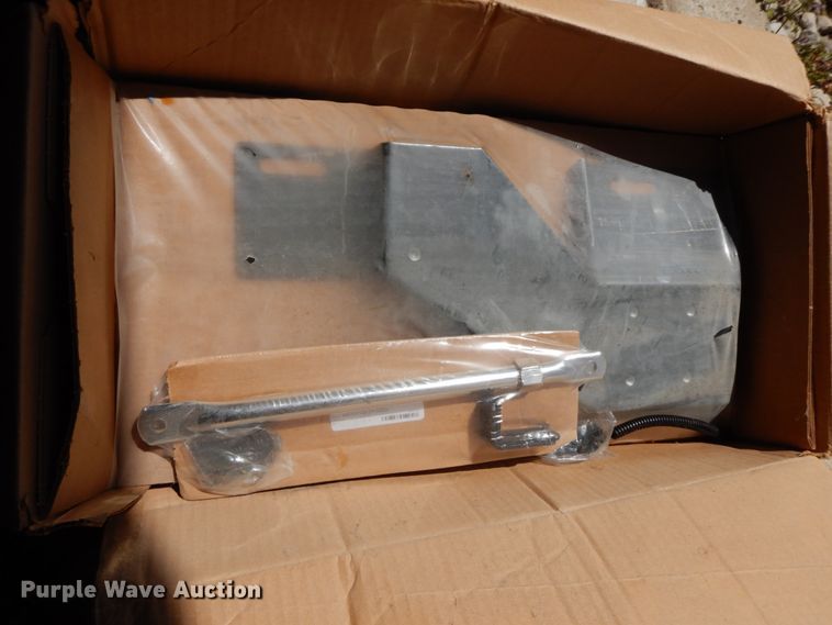 image for item IX9479 Automotive accessories