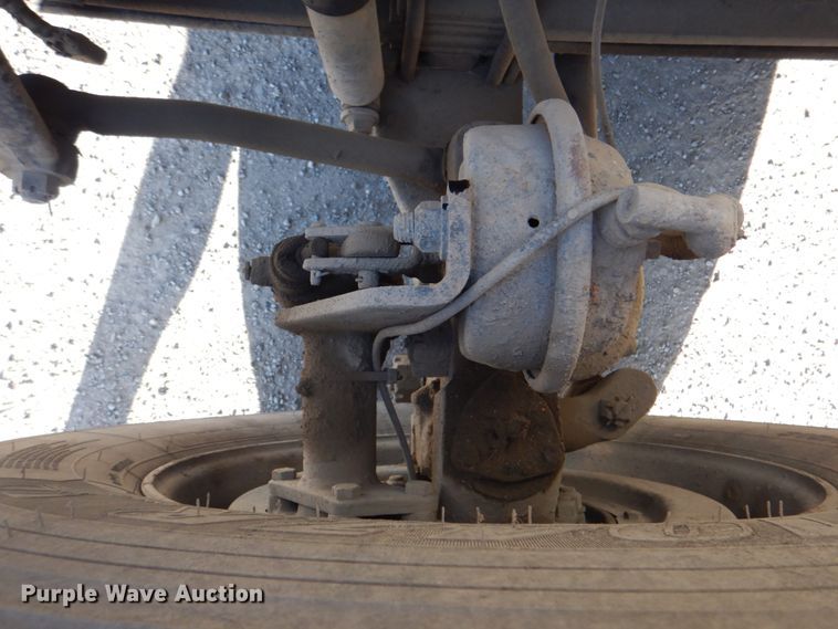 image for item IY9441 2005 International 7500  dump truck