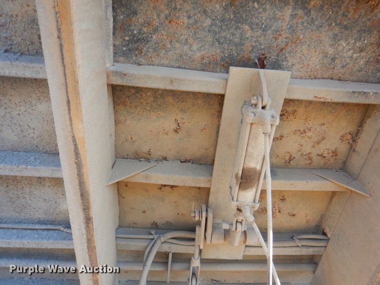 image for item IY9441 2005 International 7500  dump truck