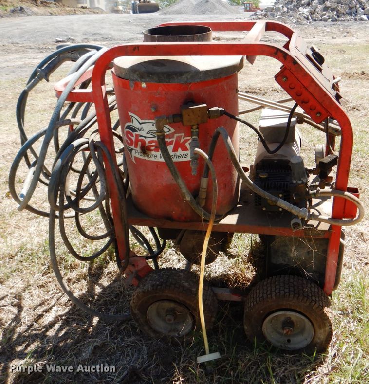 image for item IY9442 Shark STP-352007A pressure washer