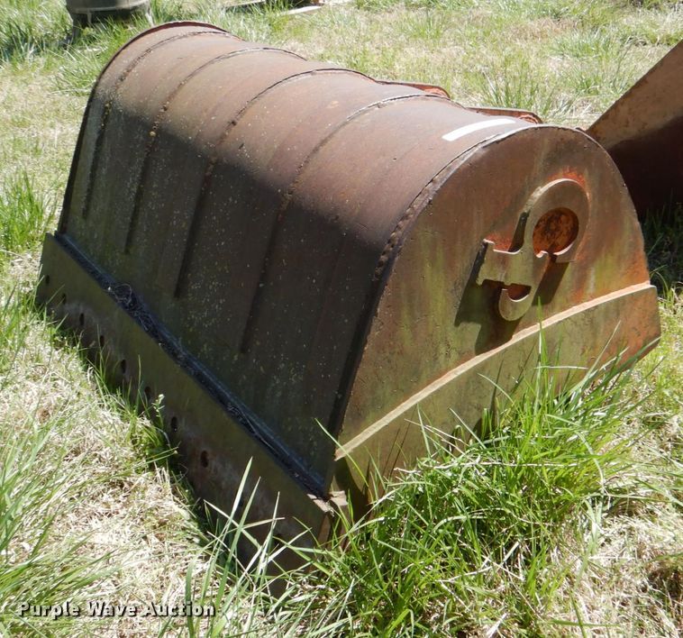 image for item IY9447 CP 56"W bucket