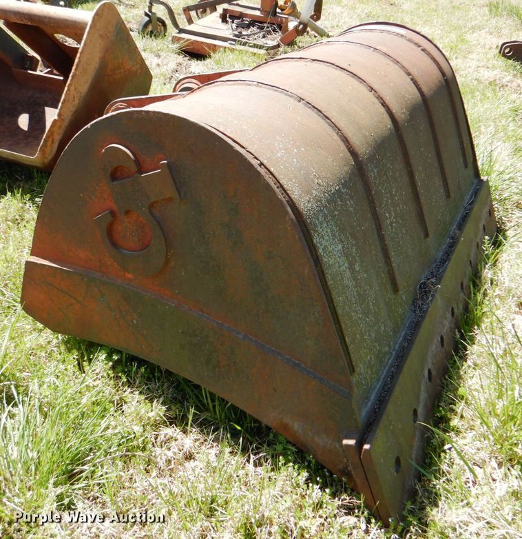 image for item IY9447 CP 56"W bucket